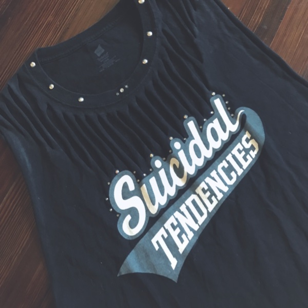 2PP RESTYLED// ReVamp’D SUICIDAL TENDENCIES CUTOFF - Picture 3 of 7
